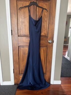 Women's Navy Maxi Dress - Sleek Floor-Length Gown